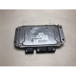 Peugeot 206 1.6 Motor Beyni ME7.4.4 0261207477 9647481580
