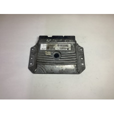Renault Megane 1.6 Motor Beyni S105300103B HOM7700860319 7700102267
