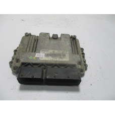 Opel Astra H 1.7 Motor Beyni 0281011943 55556829