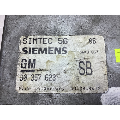 Opel Vectra B 2.0 Motor Beyni 90357623 SB 5WK9067 Simtec 56