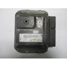 Opel Meriva 1.7 Motor Beyni 55593362 MB275700-3570
