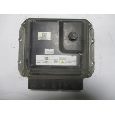 Opel Astra 1.7 Motor Beyni 98113173 MB275800-8166 MF
