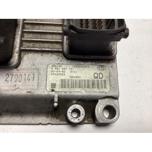 Opel Corsa 1.4 Motor Beyni 0261207721 24420560 QD Gaz pedalı arızası var 