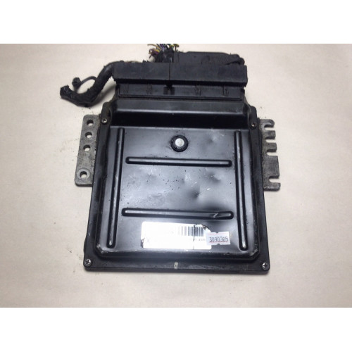 Nissan Elgrand E51 Motor Beyni MEC33-520 B14309 XB