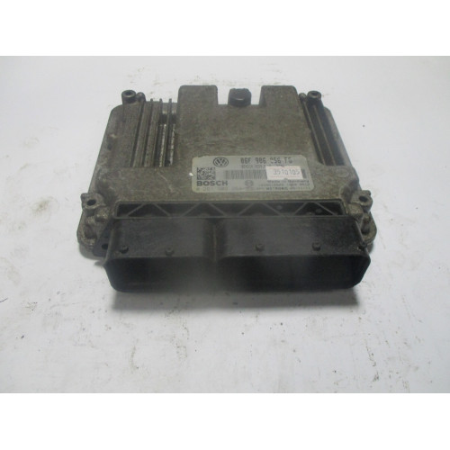 Volkswagen Golf 2.0 Motor Beyni MED9.5.10 0261S02264 06F906056FG