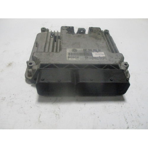 Volkswagen Passat 2.0 Motor Beyni MED9.5.10 0261S02098 06F906056DH