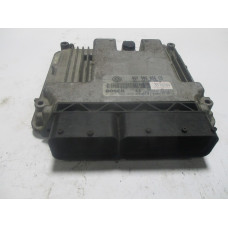 Volkswagen Golf 2.0 Motor Beyni MED9.5.10 0261S02088 06F906056CS