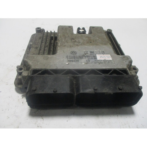 Volkswagen Golf 2.0 Motor Beyni MED9.5.10 0261S02088 06F906056CS