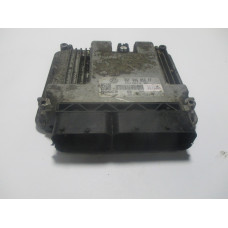 Volkswagen Golf 2.0 Motor Beyni MED9.5.10 0261S02263 06F906056FF