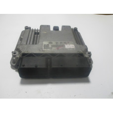 Volkswagen Golf 2.0 Motor Beyni MED9.5.10 0261S02263 06F906056FF