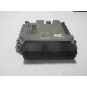 Volkswagen Passat 2.0 Motor Beyni MED9.5.10 0261S02098 06F906056DH