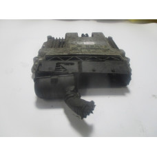Volkswagen Golf 2.0 Motor Beyni MED9.5.10 0261S02129 06F906056AS