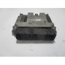 Volkswagen Golf 2.0 Motor Beyni MED9.5.10 0261S02155 06F906056DN