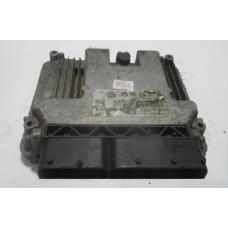 Volkswagen Golf 2.0 Motor Beyni 0281013228 03G906021KK