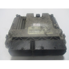 Volkswagen Touran 2.0 Motor Beyni MED9.5.10 0261S02100 06F906056DJ