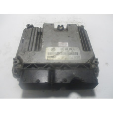Volkswagen Golf 1.6 Motor Beyni Med9.5.10 0261S02007 03C906056A