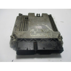 Volkswagen Golf 1.4 Motor Beyni Med17.5.1 0261201538 03C906032C