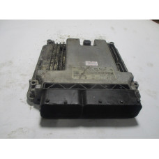 Volkswagen Golf 1.4 Motor Beyni MED17.5.1 0261S04792 03C906032AK
