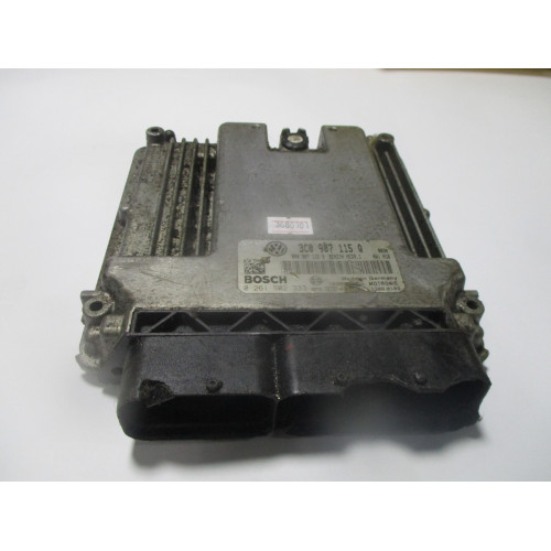 Volkswagen Passat 2.0 Motor Beyni MED9.1 0261S02333 3C0907115Q
