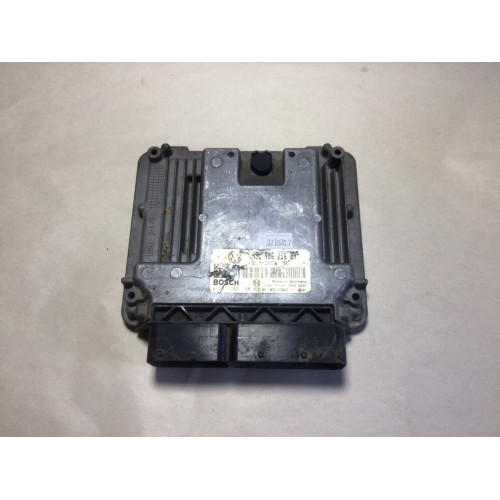 Volkswagen Golf 1.6 Motor Beyni 0261S02140 03C906056BN