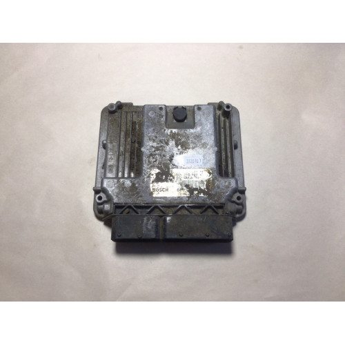 Volkswagen Golf 1.6 Motor Beyni 0261S02184 03C906056CF