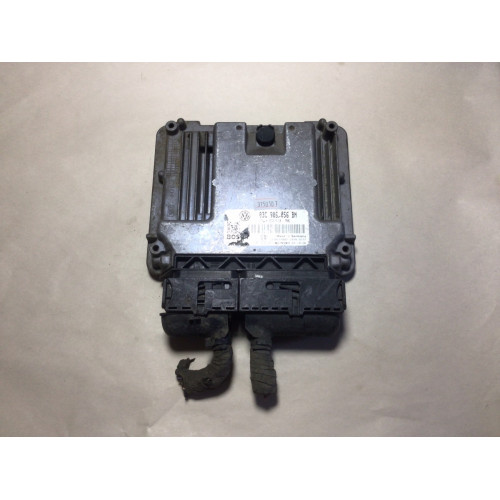Volkswagen Golf 1.6 Motor Beyni 0261S02140 03C906056BN