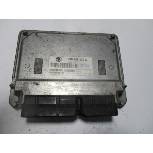 Skoda Fabia 1.2 Motor Beyni 5WP4006007 03D906032A