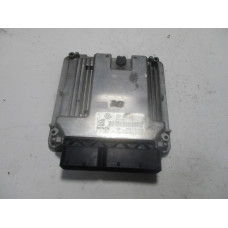 Volkswagen Passat 2.0 Motor Beyni 0261S02105 3C0907115