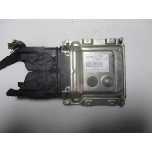Volkswagen Motor Beyni ME17.5.24 04C907309N 0261S08574