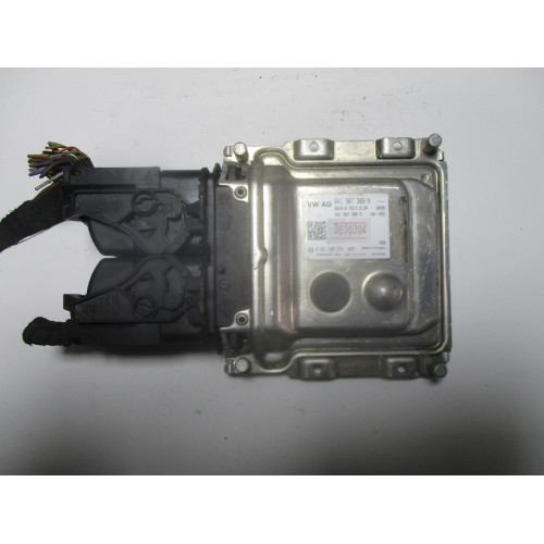 Volkswagen Motor Beyni ME17.5.24 04C907309N 0261S08574
