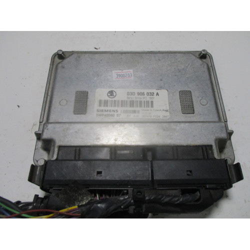 Skoda Fabia 1.2 Motor Beyni 5WP4006007 03D906032A