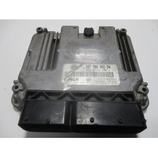 Volkswagen Passat 2.0 Motor Beyni MED9.5.10 0261S02098 06F906056DH