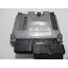 Volkswagen Golf 2.0 Motor Beyni MED9.5.10 0261S02088 06F906056CS