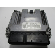 Volkswagen Golf 2.0 Motor Beyni 0261S02257 06F906056EK Med9.5.10 