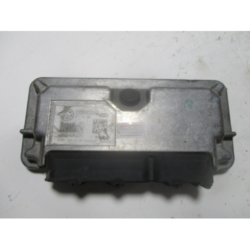 Volkswagen Polo Motor Beyni 030906024AR 