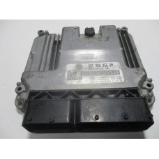 Volkswagen Golf 2.0 Motor Beyni MED9.5.10 0261S02155 06F906056DN