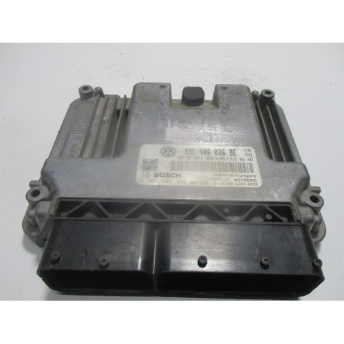 Volkswagen Scirocco Golf Motor Beyni 03C906026BE 0261S08302 Med17.5.5