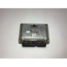 Volkswagen Bora Golf 1.9 Motor Beyni 0281010111 038906012K