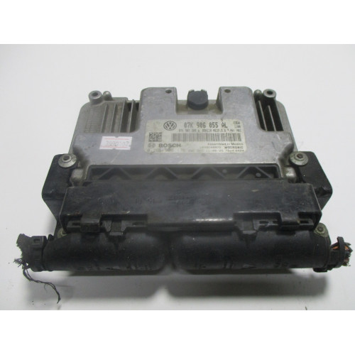 Volkswagen Passat 2.5 Motor Beyni Med17.5.6 0261S06176 07K906055AL 