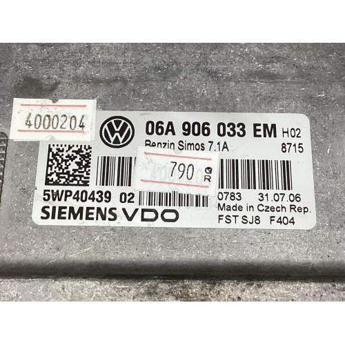 Volkswagen Jetta Golf Motor Beyni 06A906033EM 5WP40439 SİMOS7.1A