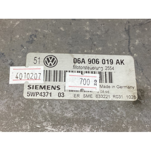Volkswagen Golf 1.6 Motor Beyni 06A906019AK 5WP437103 AKL Motor Beyni