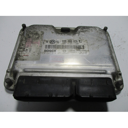 Volkswagen Passat Motor Beyni 038906019AJ 0281010977