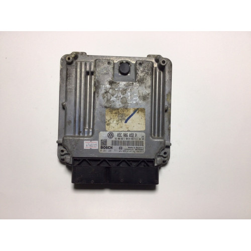 Volkswagen Golf 1.4 Motor Beyni Med17.5.1 0261201771 03C906032P