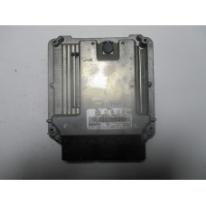 Volkswagen Golf Motor Beyni MED17.5.1 03C906032AK 0261S04792