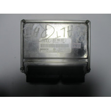 Audi A4 2.0 Motor Beyni ME7.5 0261207977 8E0909557J