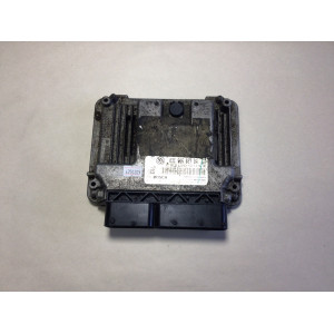 Volkswagen Golf Motor Beyni 03C906027BA 0261S05812