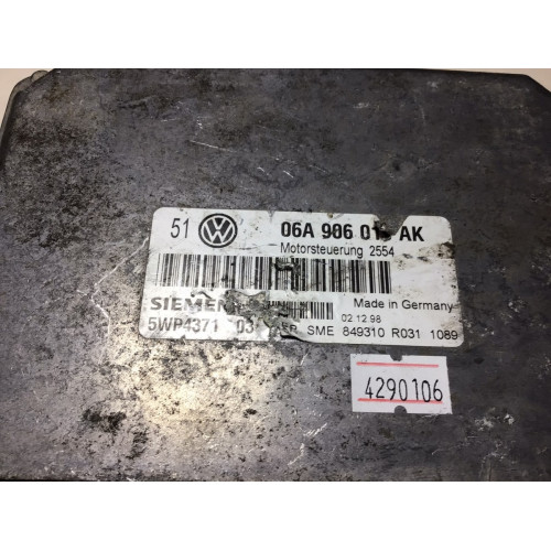 Volkswagen Golf 1.6 Motor Beyni 06A906019AK 5WP437103
