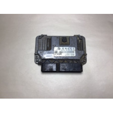 Volkswagen Golf 2.0 Motor Beyni 03C906022AL 0261S04399 MED17.5.20