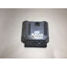Volkswagen Golf 1.6 Motor Beyni 0261S02140 03C906056BN