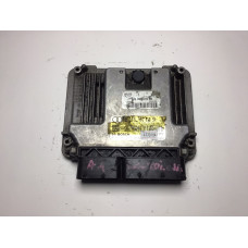 Audi A4 2.0 Motor Beyni 0281019895 03L906018SK